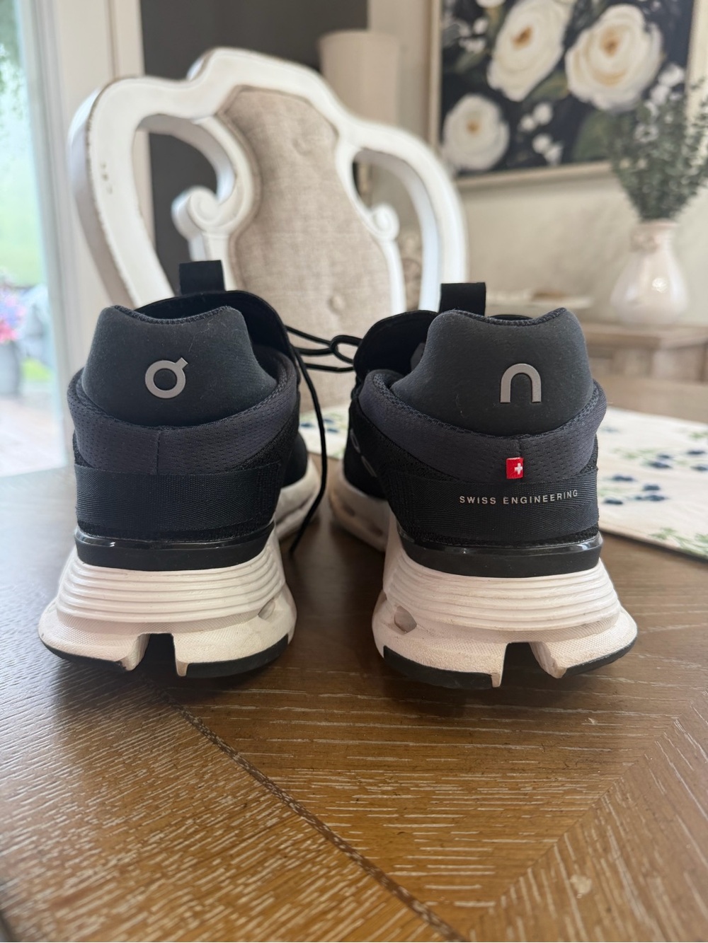 On cloud Running Black Running Shoes with White Label